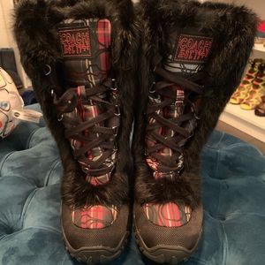 Coach Snow Boots w/ Fur trim!